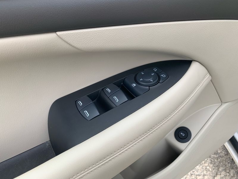 2017 Buick LaCrosse - Gallery image 16