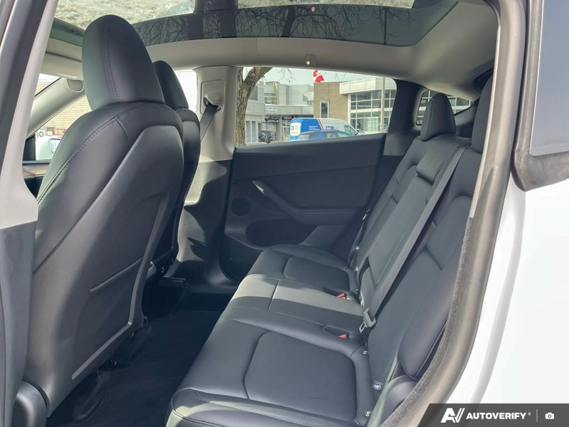 2025 Tesla Model Y - Gallery image 14