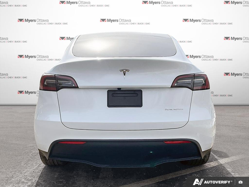 2025 Tesla Model Y - Gallery image 4