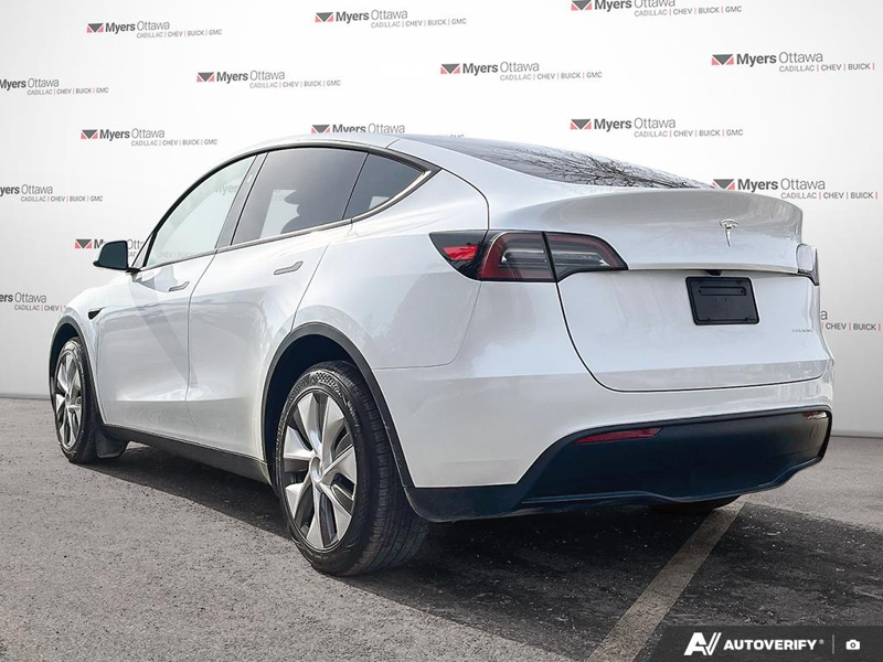 2025 Tesla Model Y - Gallery image 3
