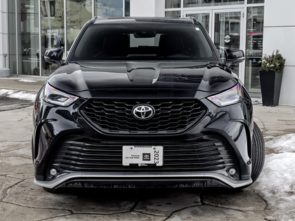 used 2023 Toyota Highlander car, priced at $47,495