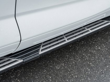 used 2023 Toyota Highlander car, priced at $46,995