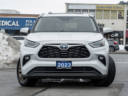 used 2023 Toyota Highlander car, priced at $46,995