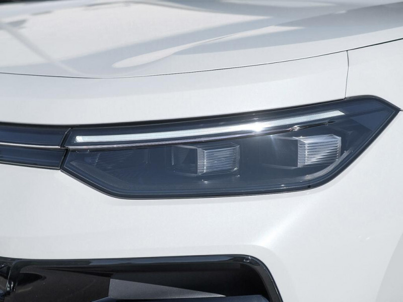 2026 Volkswagen Tiguan - Gallery image 8