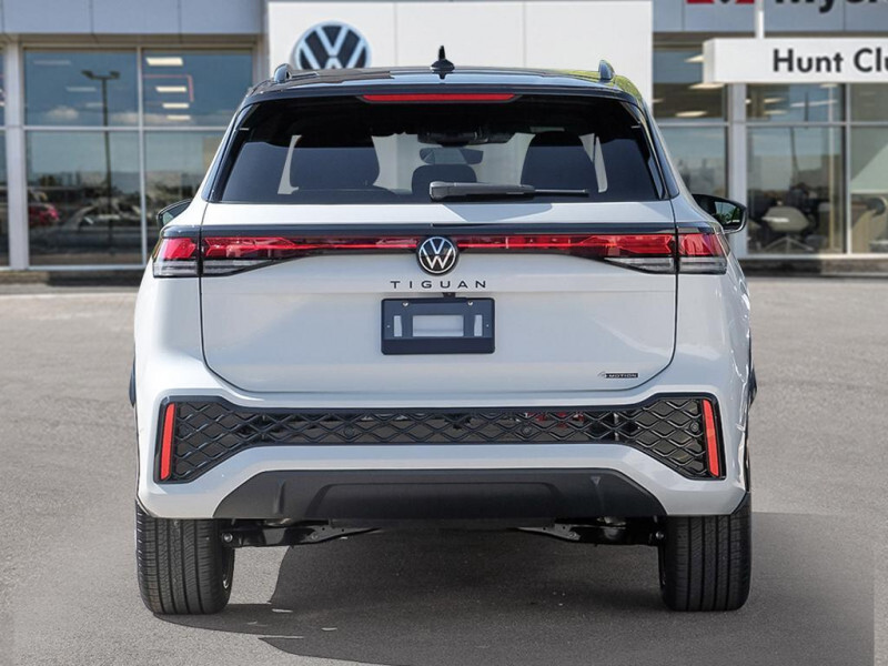 2026 Volkswagen Tiguan - Gallery image 4