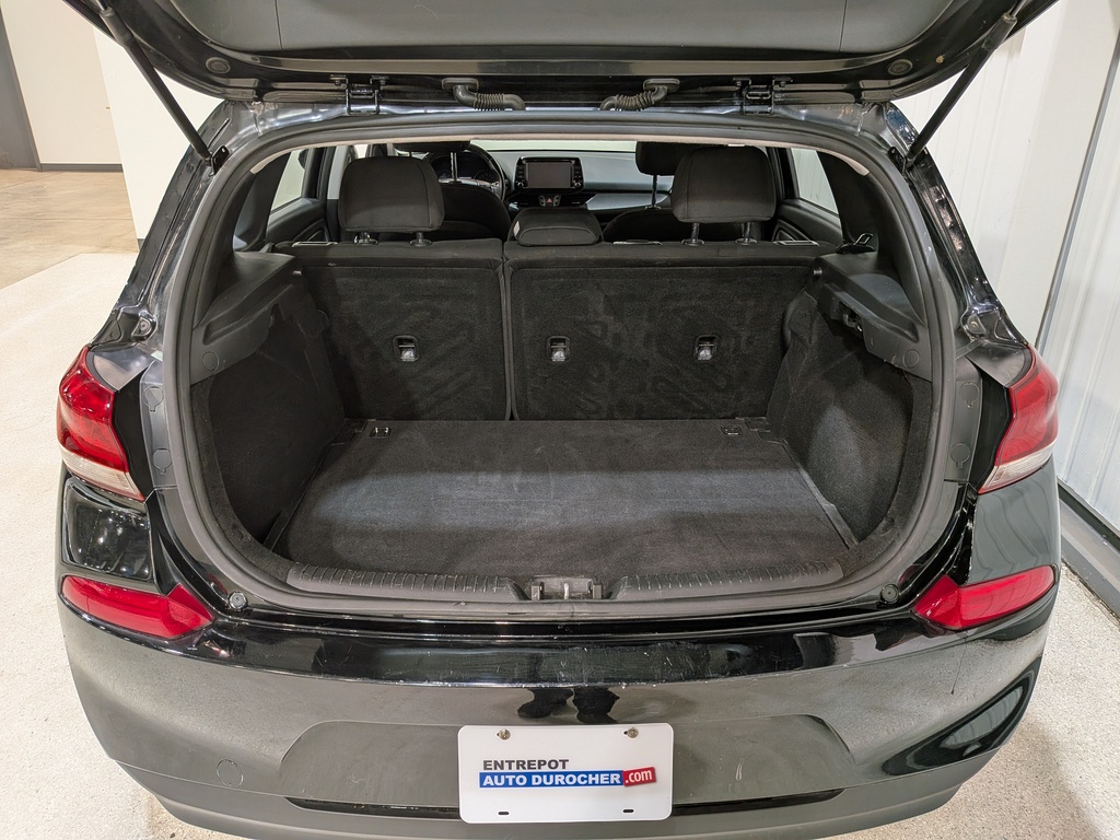 Hyundai Elantra GT 2018