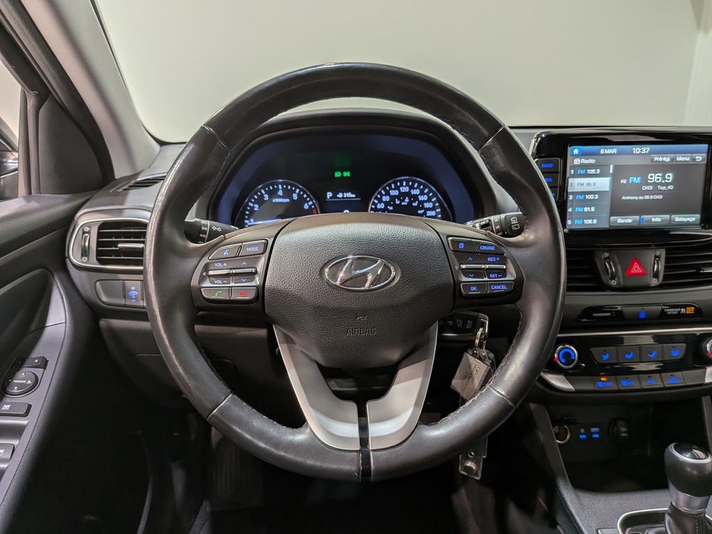 Hyundai Elantra GT 2018