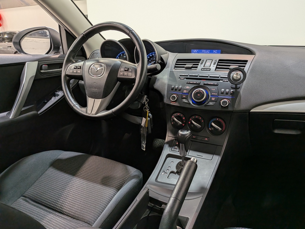 Mazda Mazda3 2012