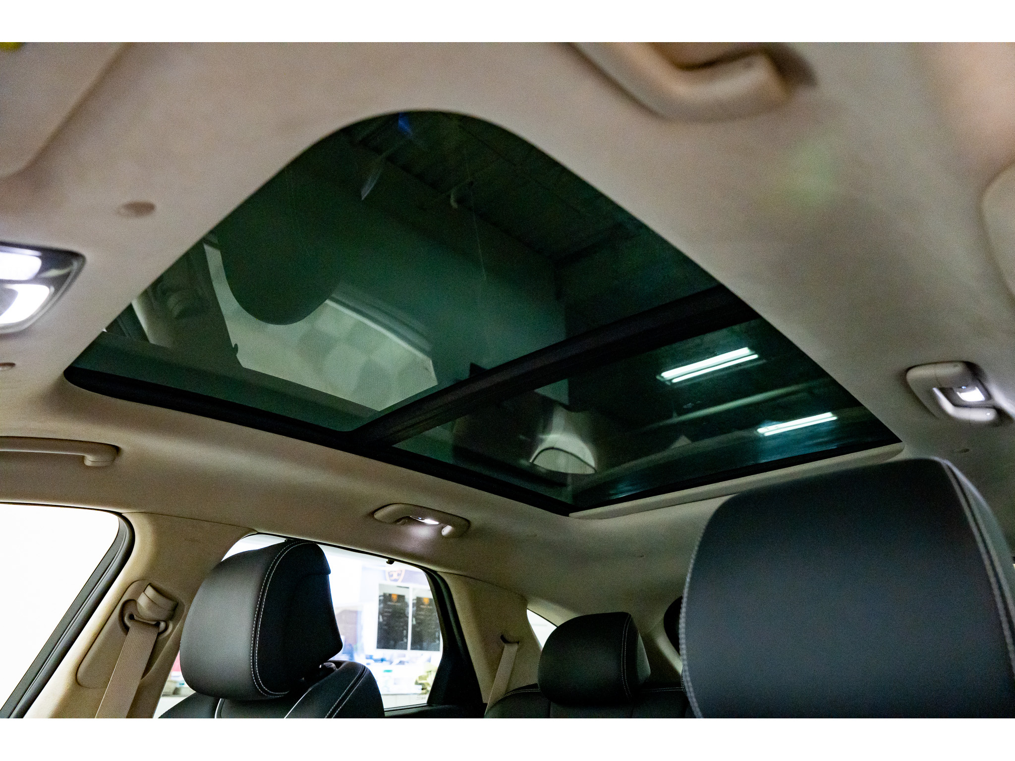 2024 Genesis Electrified GV70