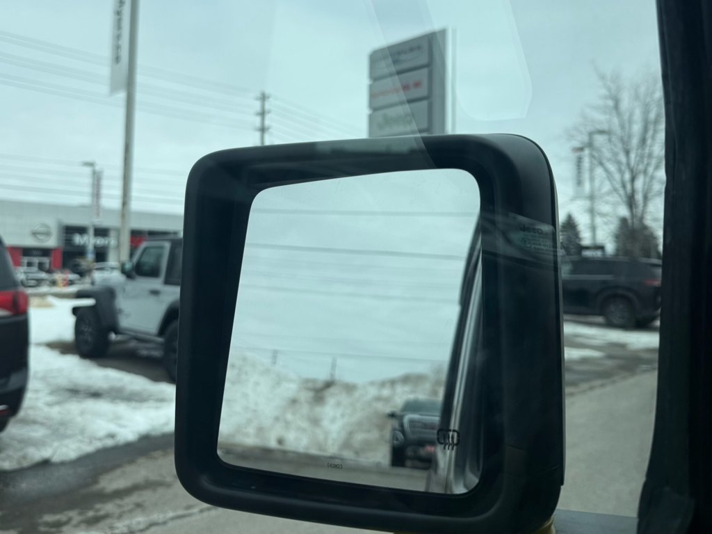 2024 Jeep Wrangler 4xe - Gallery image 11