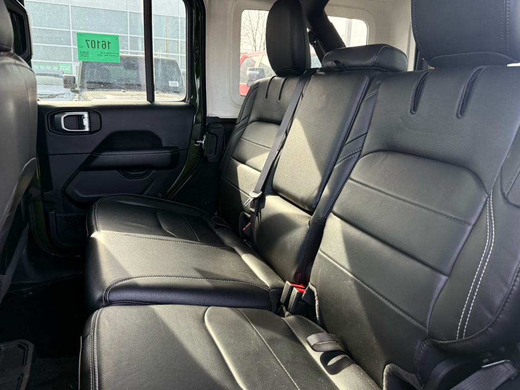 2022 Jeep Wrangler Unlimited - Gallery image 24