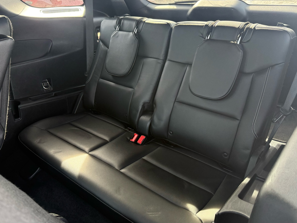 2020 Ford Explorer - Gallery image 31