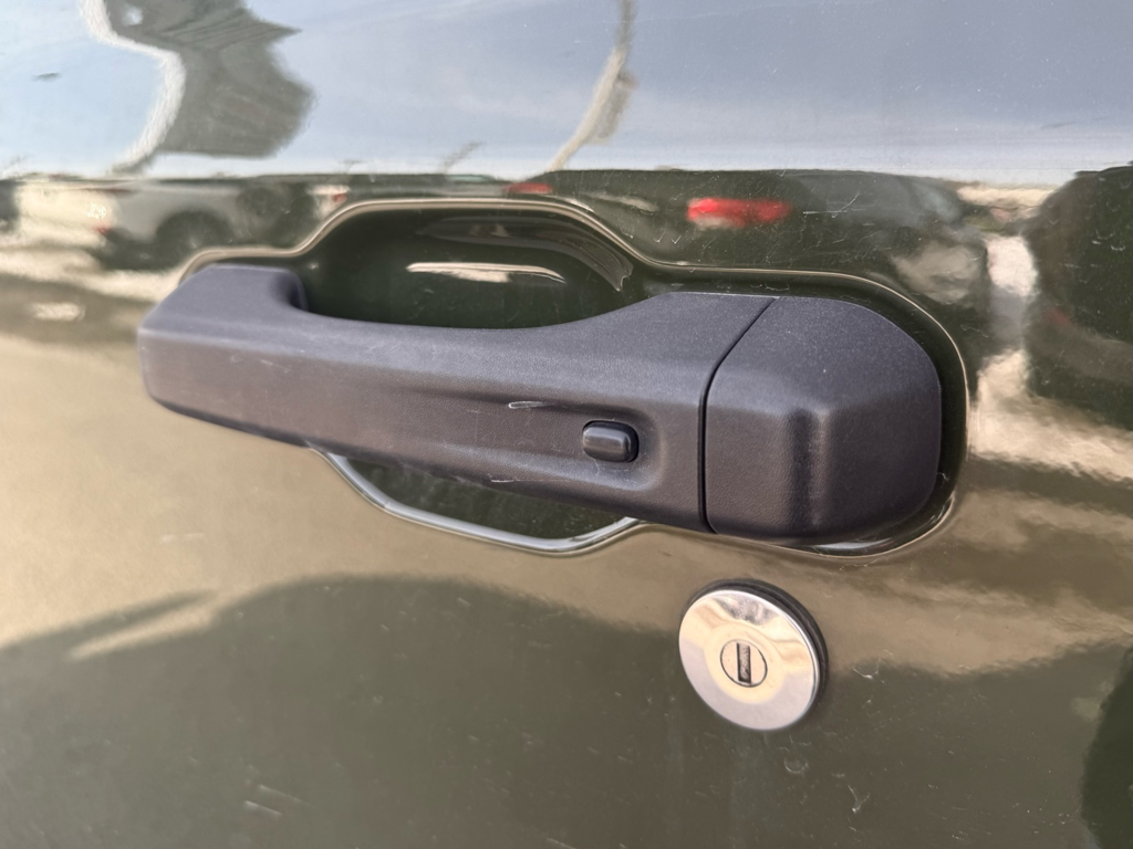 2022 Jeep Wrangler Unlimited - Gallery image 10