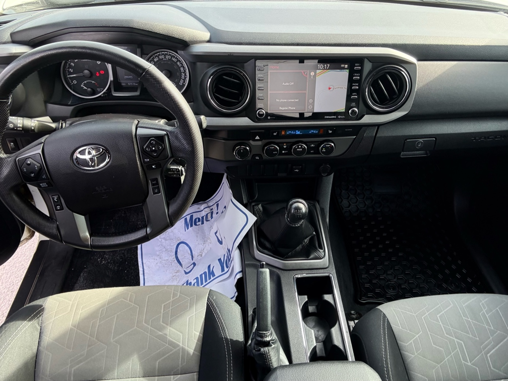 2022 Toyota Tacoma - Gallery image 13