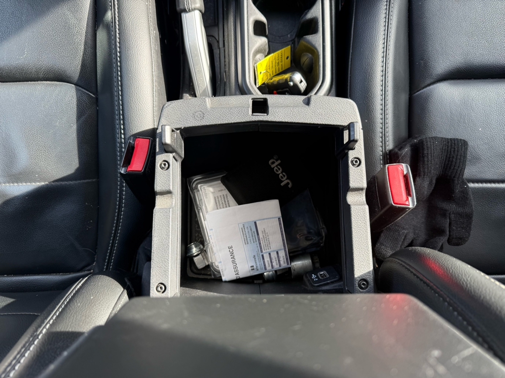 2022 Jeep Wrangler Unlimited - Gallery image 29