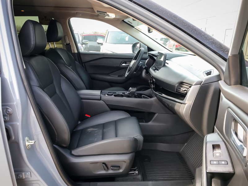 2025 Nissan Rogue - Gallery image 10