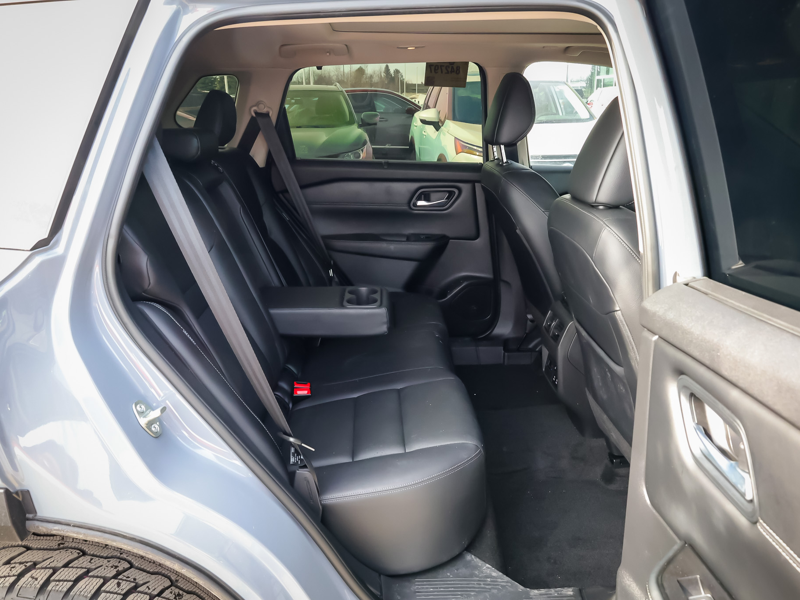 2025 Nissan Rogue - Gallery image 11