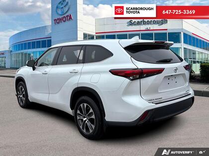 used 2022 Toyota Highlander car, priced at $42,995