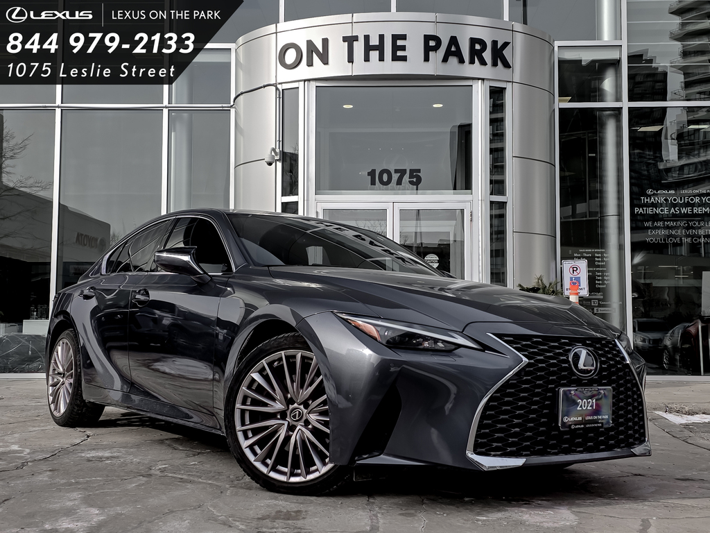 2021 Lexus IS