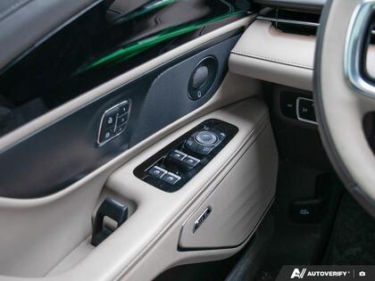 used 2025 Lincoln Nautilus car, priced at $66,900