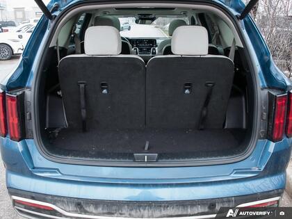 used 2022 Kia Sorento Plug-In Hybrid car, priced at $35,899