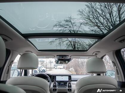 used 2022 Kia Sorento Plug-In Hybrid car, priced at $35,899