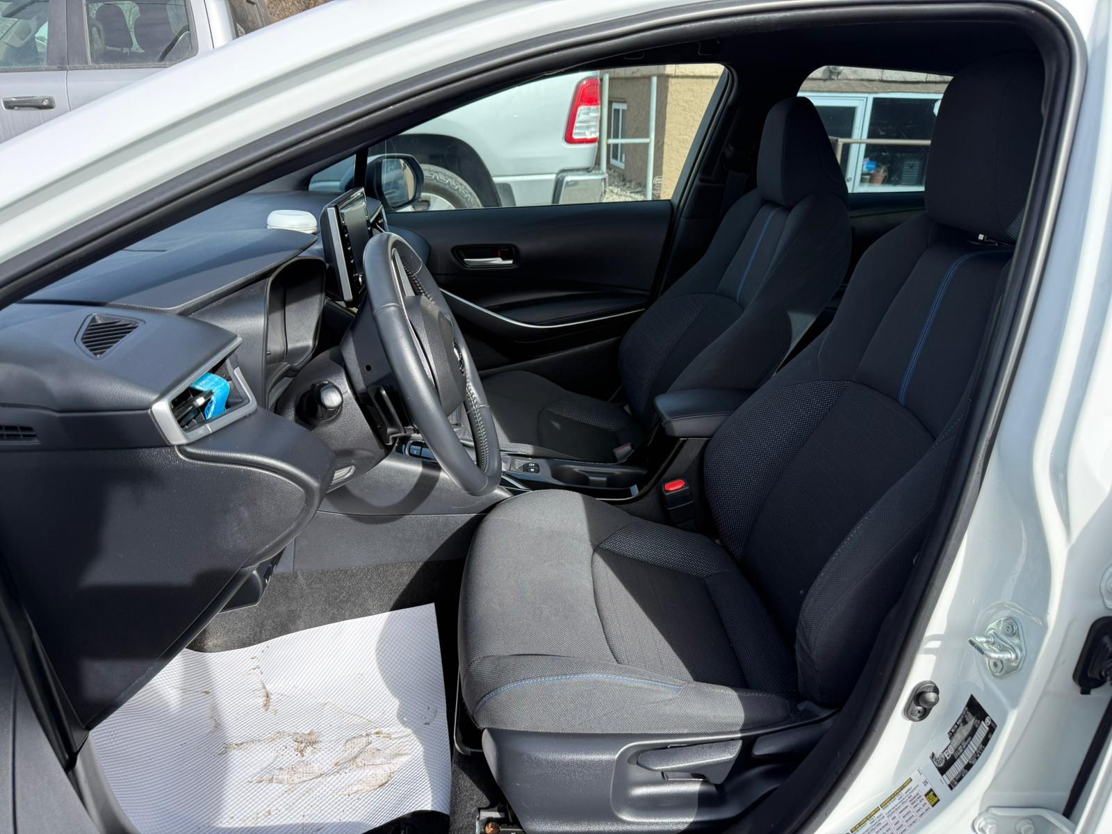 2021 Toyota Corolla — view 8