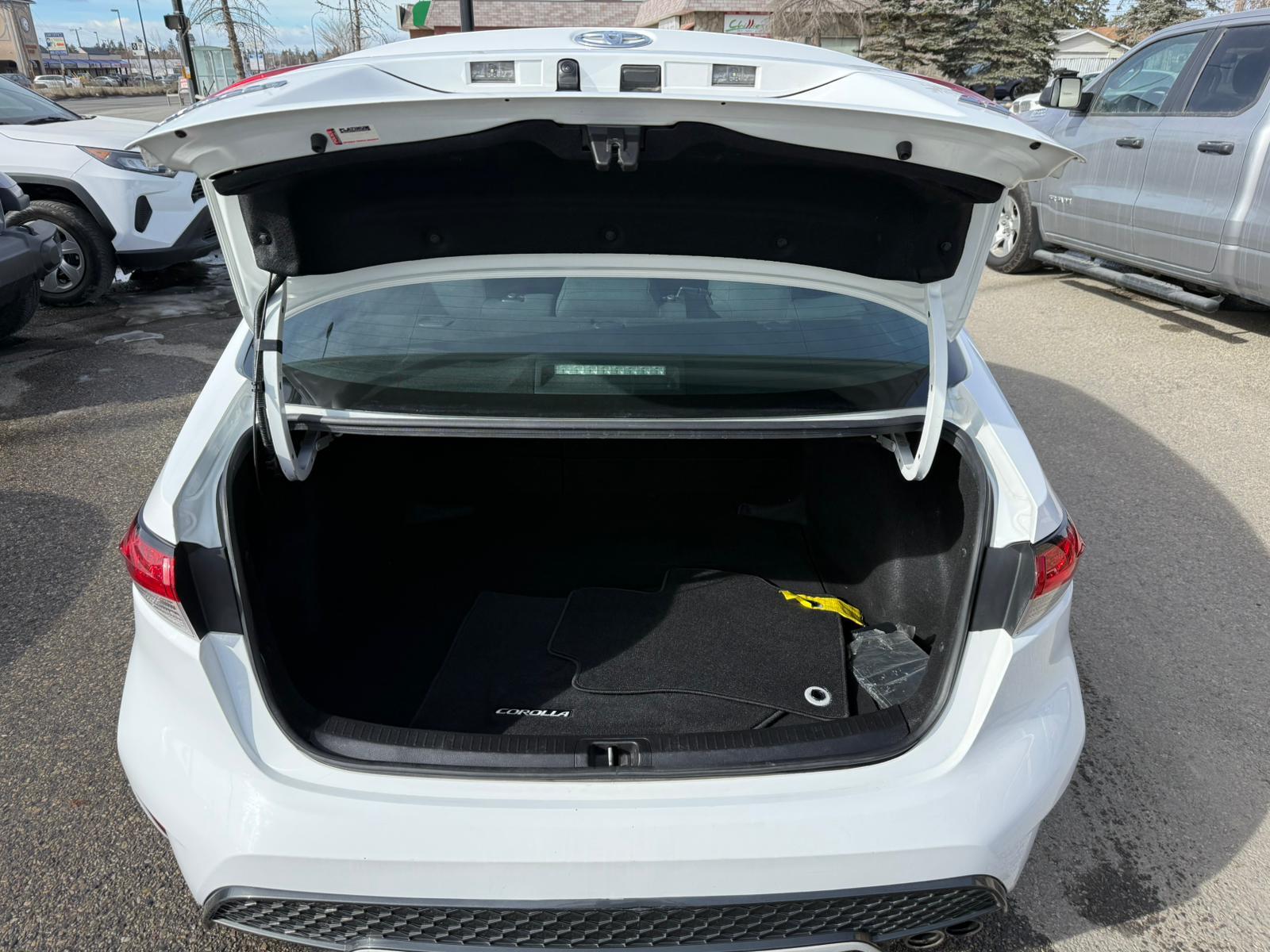 2021 Toyota Corolla — view 7