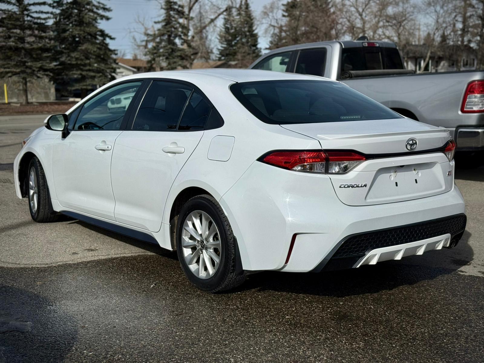 2021 Toyota Corolla — view 5
