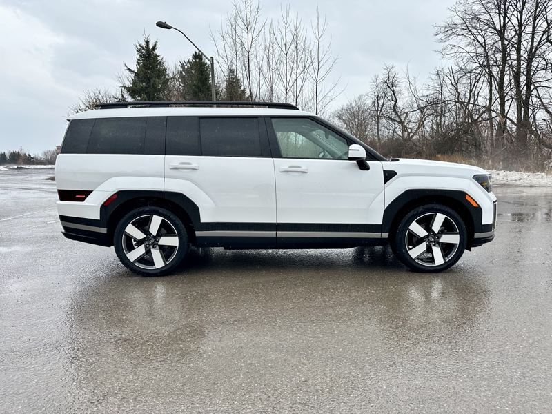 2024 Hyundai Santa Fe - Gallery image 1