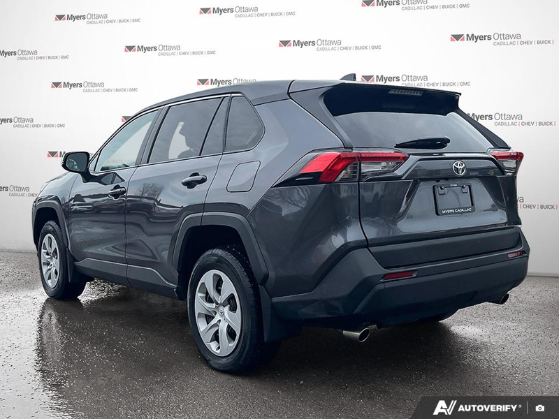 2025 Toyota RAV4 - Gallery image 3