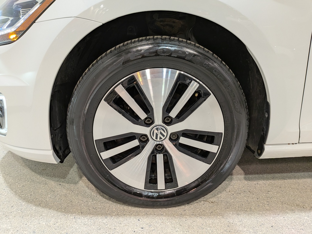 Volkswagen E-Golf 2020