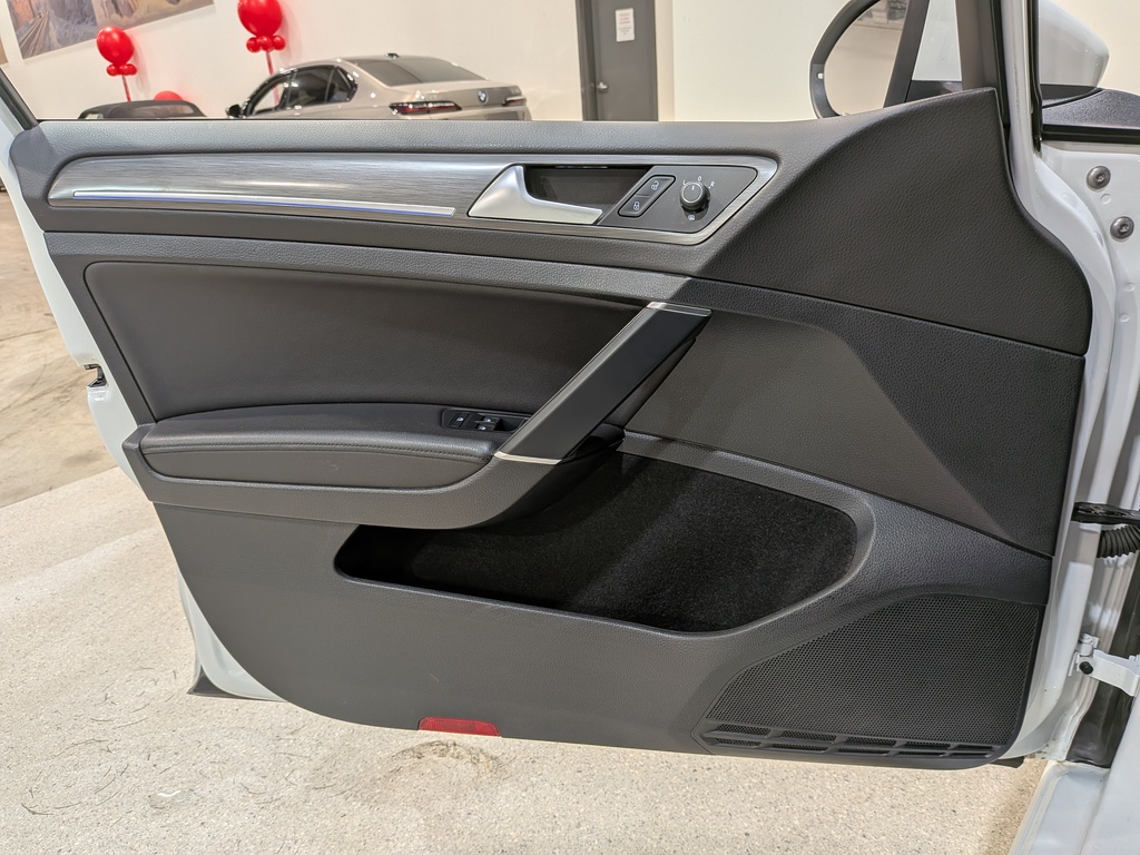 Volkswagen E-Golf 2020