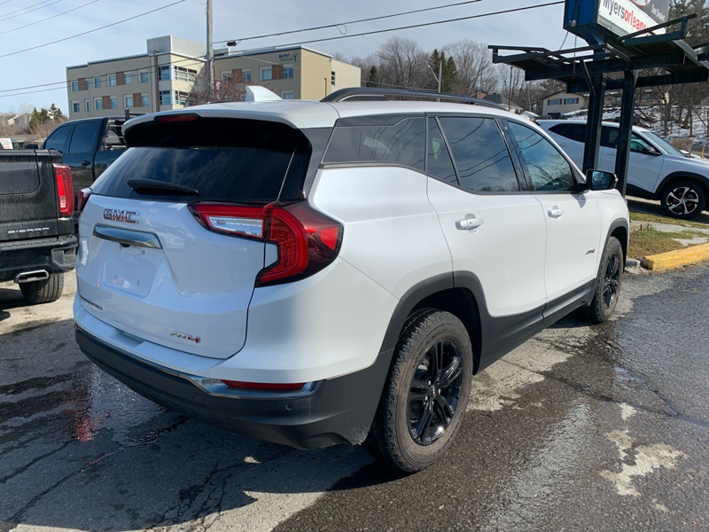 2023 GMC Terrain - Gallery image 2