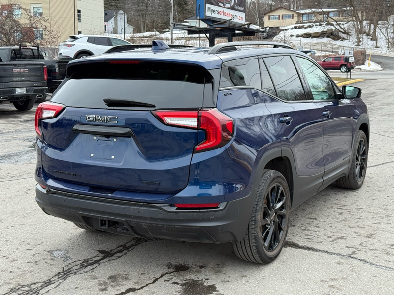 2023 GMC Terrain - Gallery image 2