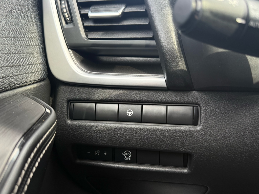 2023 Nissan Rogue - Gallery image 14