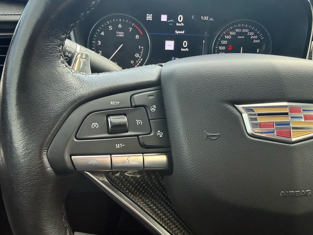 2023 Cadillac XT6 - Gallery image 15