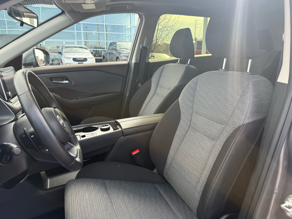 2023 Nissan Rogue - Gallery image 12