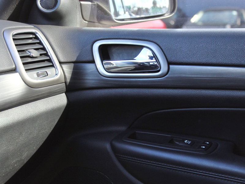 2019 Jeep Grand Cherokee - Gallery image 23