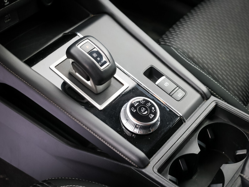 2022 Mitsubishi Outlander - Gallery image 15