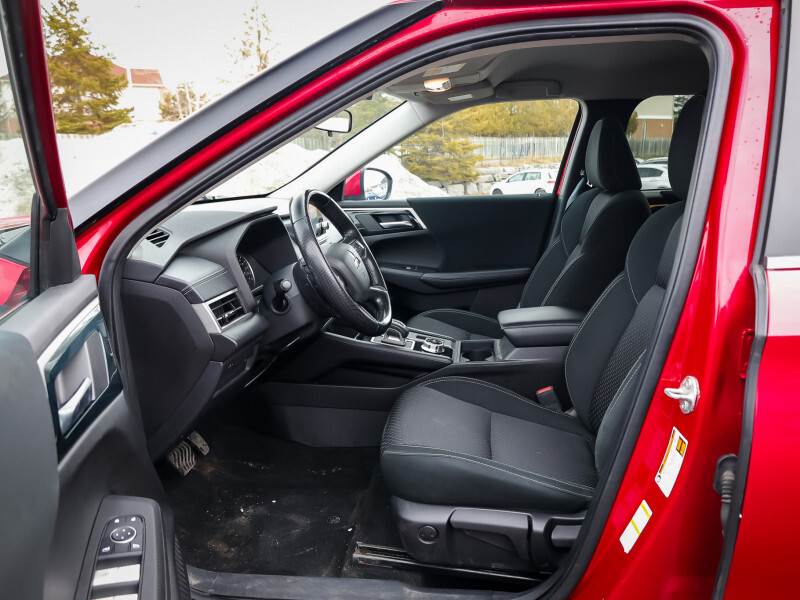 2022 Mitsubishi Outlander - Gallery image 7