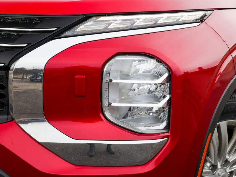 2022 Mitsubishi Outlander - Gallery image 5