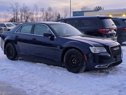 2015 Chrysler 300 Limited RWD