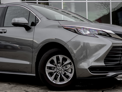 used 2026 Toyota Sienna car, priced at $58,995