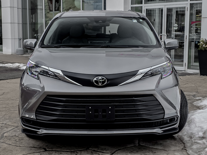 used 2026 Toyota Sienna car, priced at $58,995