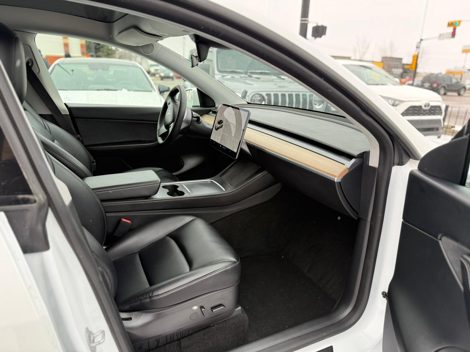 2021 Tesla Model Y — view 10