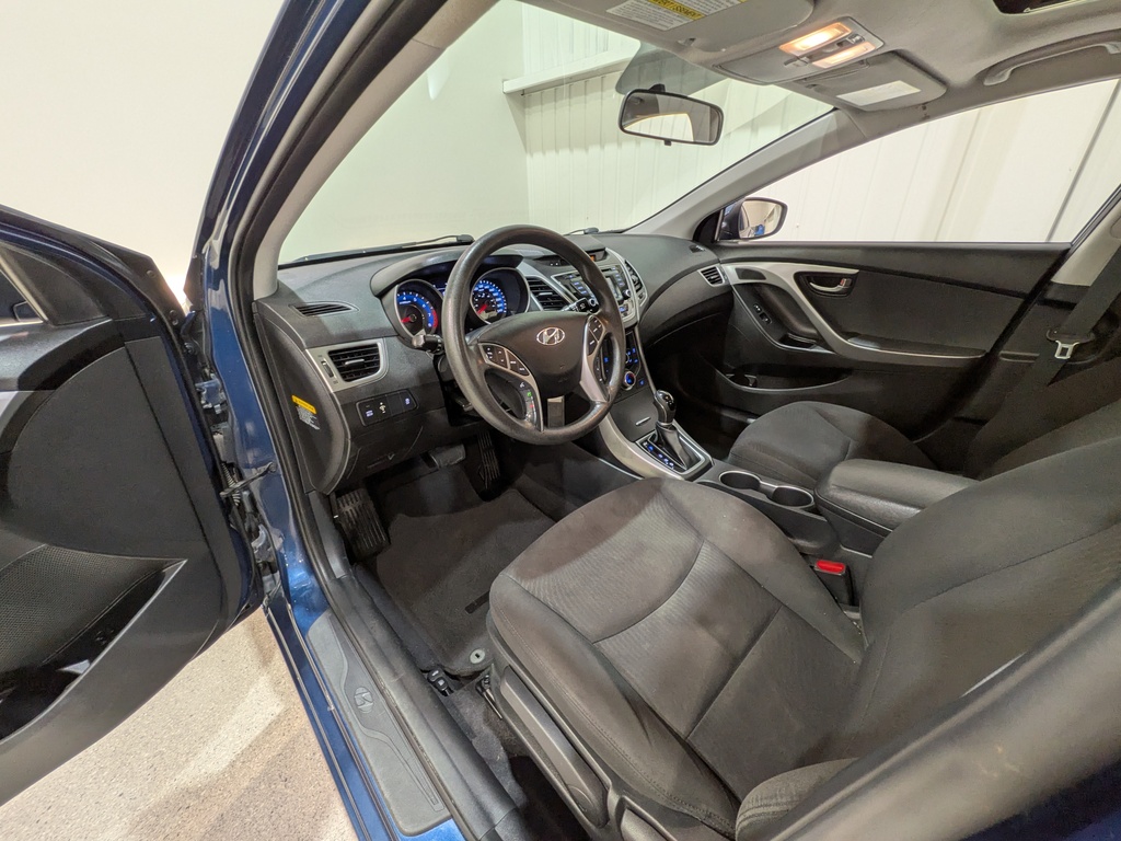 Hyundai Elantra 2016