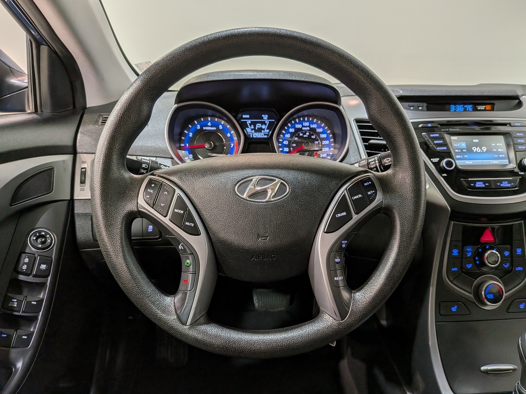Hyundai Elantra 2016