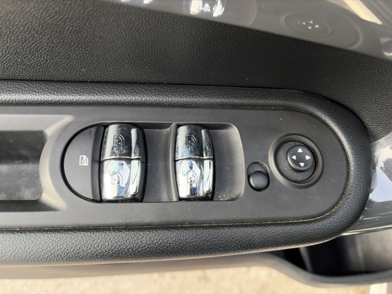 2019 MINI Countryman - Gallery image 9