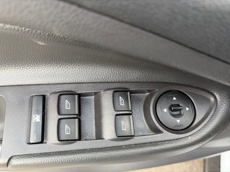 2018 Ford Escape - Gallery image 8